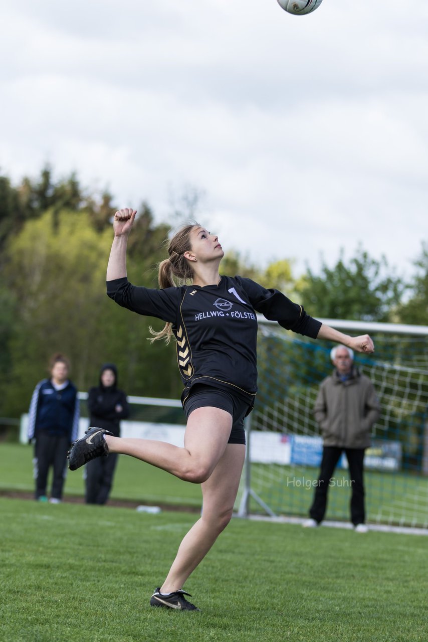 Bild 150 - Faustball Frauen Wiemersdorf